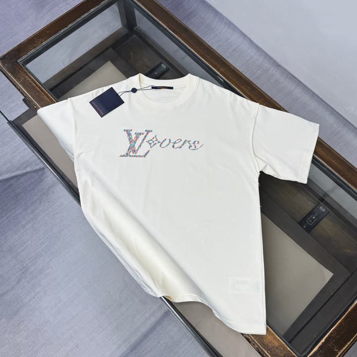 Louis Vuitton Embroidered Logo Oversized T-Shirt – Summer Collection – 26SS in Apricot Colorful LV Lovers