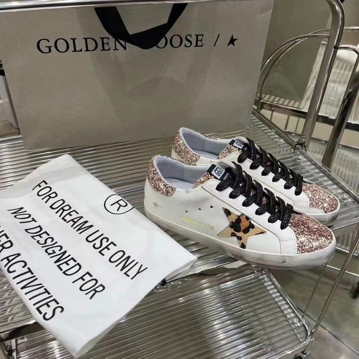 Golden Goose Superstar Graffiti Sneakers – SS22 in Black Star Rose Gold Toe