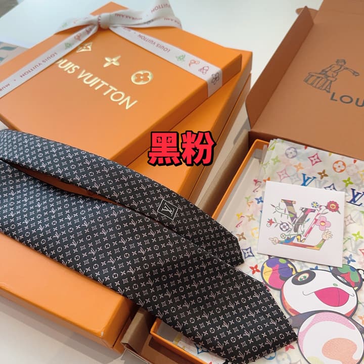 Louis Vuitton Monogram Jacquard Silk Tie in Black and White