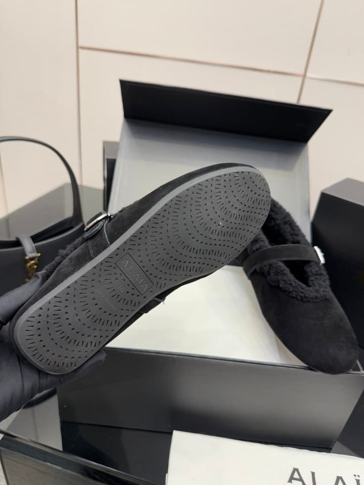 Alaïa Wool-Lined Mary Jane Ballerina Flats – 25SS/FW Collection in Black Suede
