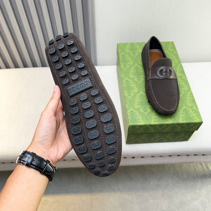 Gucci Premium Leather Loafers in Black Embossed Leather