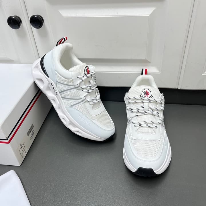 Moncler Men's Casual Sports Sneakers in Black