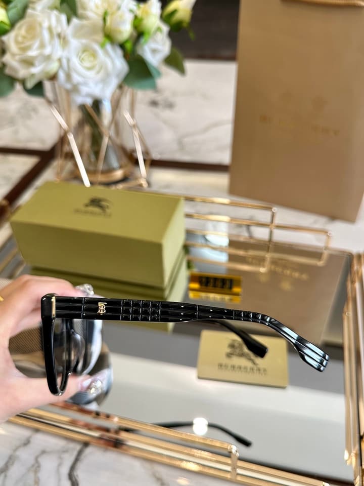 Burberry Polarized Sunglasses