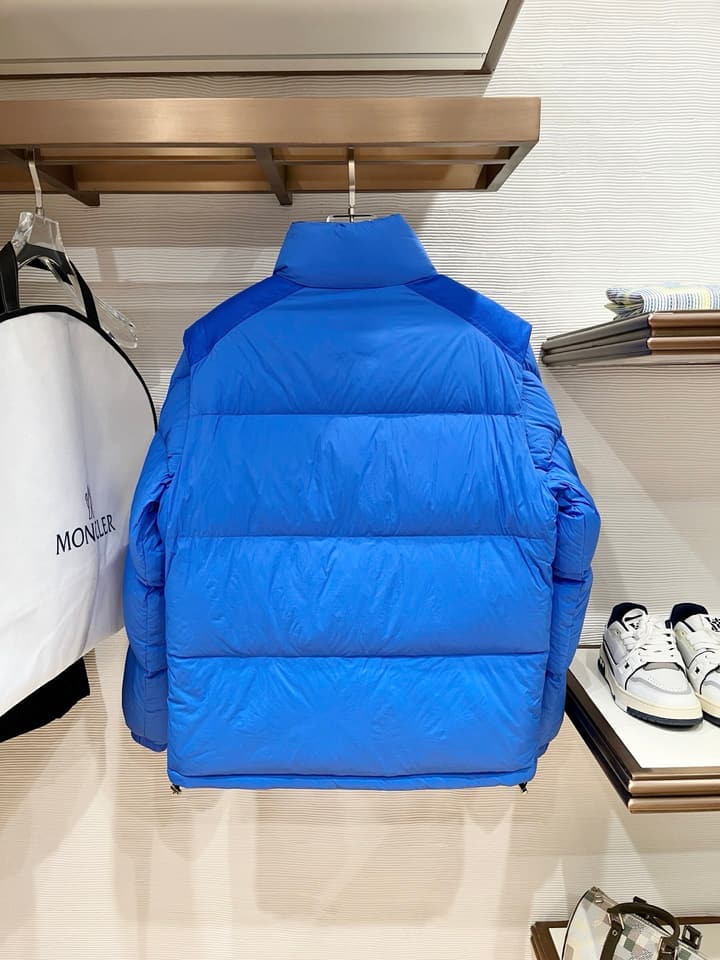 Moncler Designer Puffer Jacket – 2025 Collection in Black Puffer Jacket