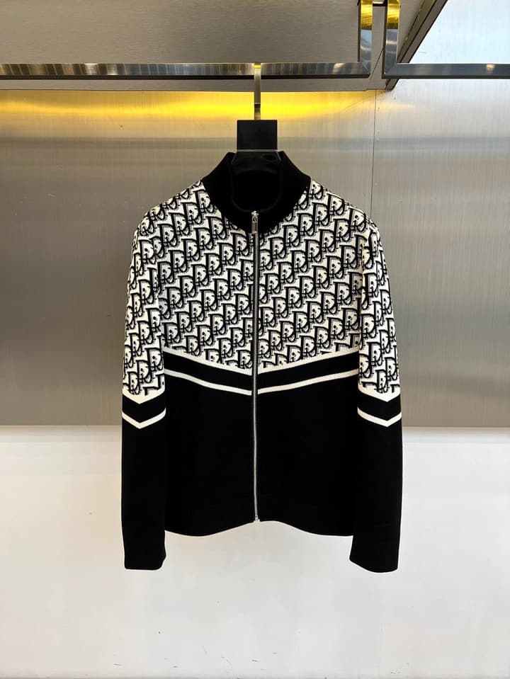 Gucci GG Logo Knit Zip Jacket – 2025FW in Black Monogram Knit