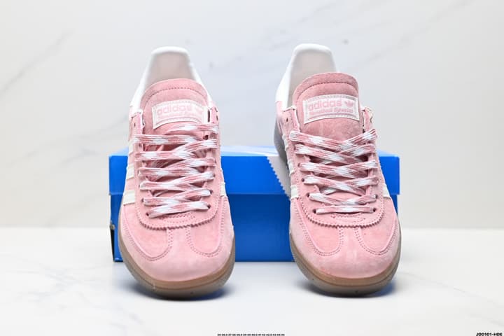 Adidas Handball Spezial Retro Casual Sneakers in Light Blue