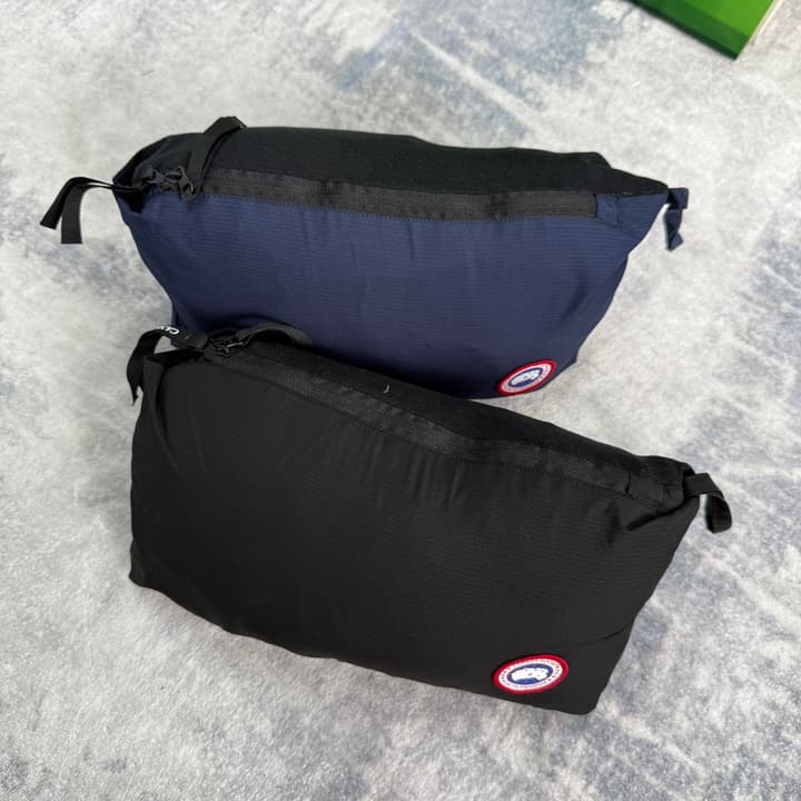 Canada Goose Lodge Series Coach Down Jacket – 2025 in Navy Blue