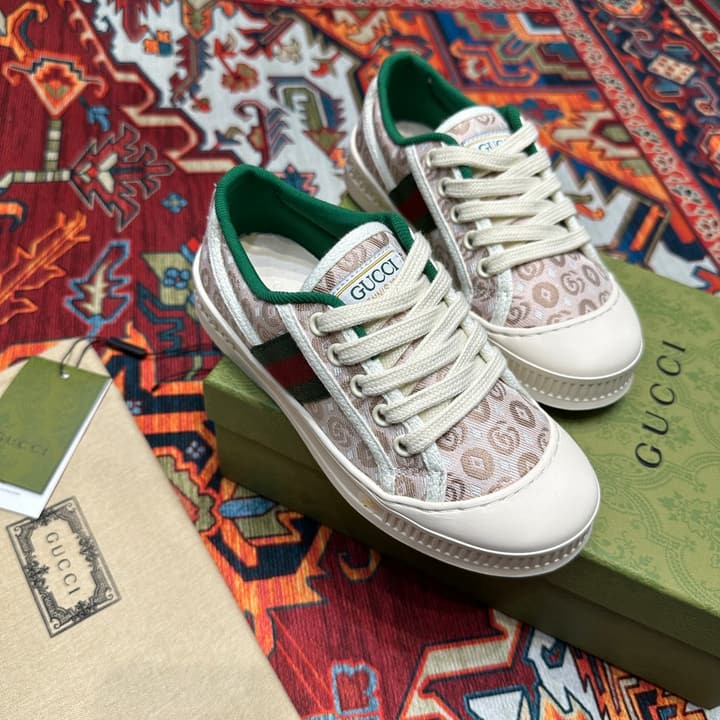 Gucci Kids Footwear – Kids Collection in Beige Plaid Slip-on