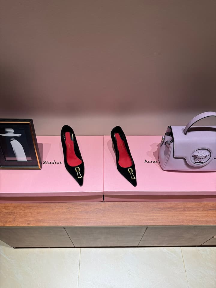 Schiaparelli Irregular Metal Detail Pumps