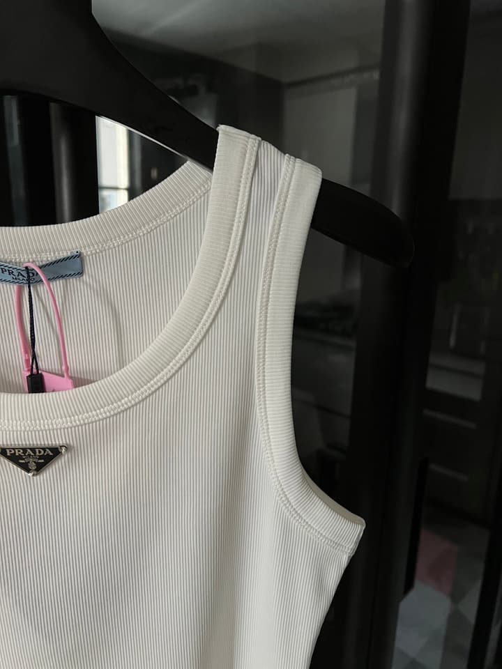 Prada Metal Triangle Logo Ribbed Tank Top – 25SS in Black