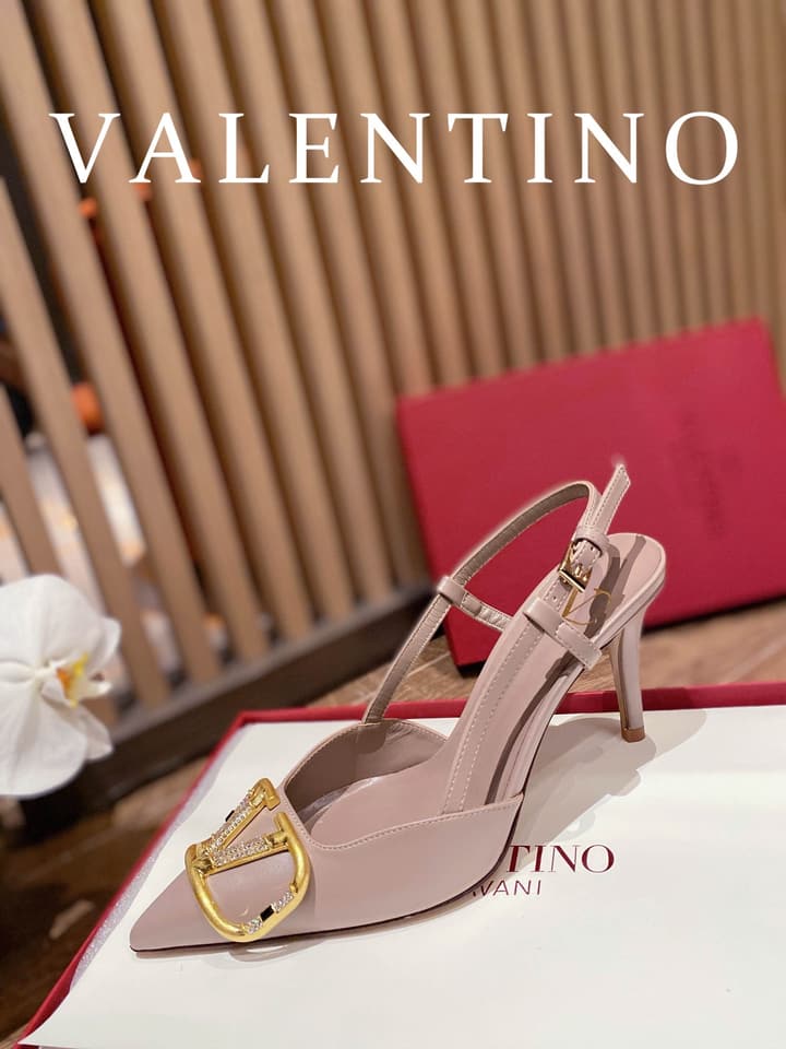 Valentino VLogo Signature Leather Pumps – 2022 Collection in Glossy Black With Red Lining