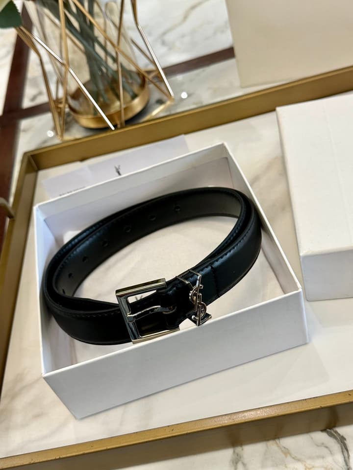 Saint Laurent Classic Leather Belt – 3.0cm