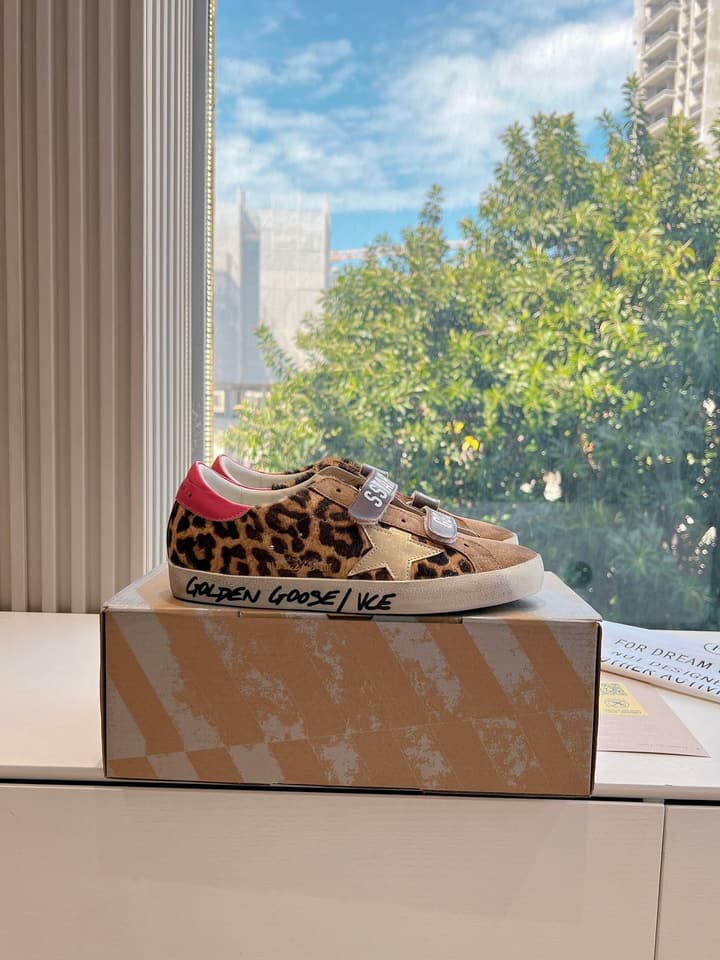 Golden Goose SPACE Series Distressed Sneakers – 2025 Collection in Leopard Print Velcro