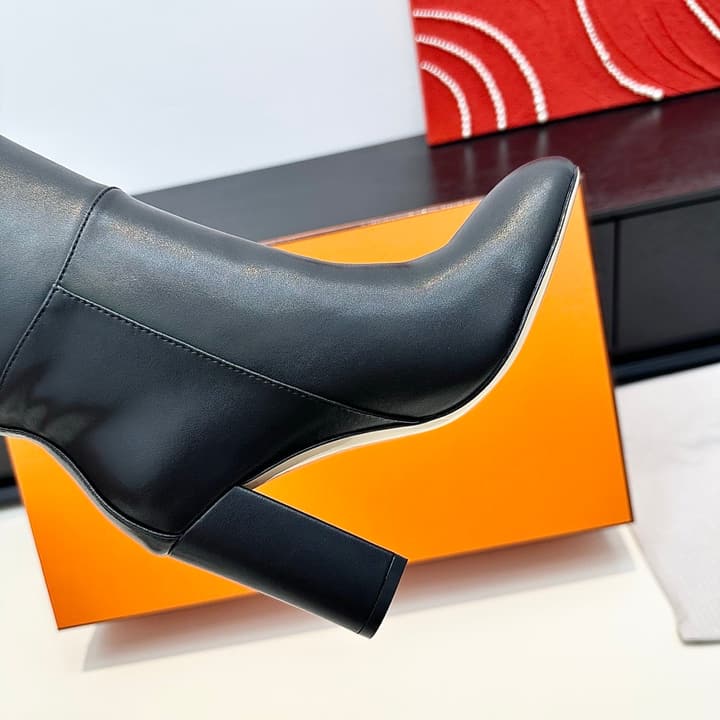 Hermès Kelly Buckle High Heel Knee-High Boots in Black Leather