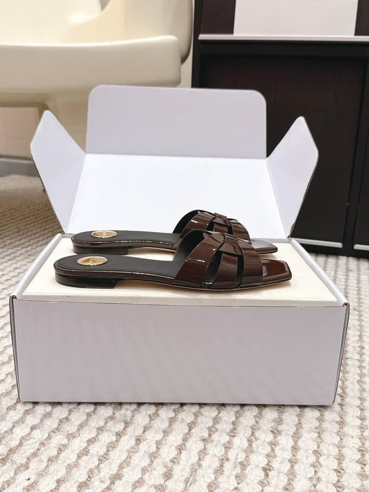 Saint Laurent Melody Square Toe Flat Sandals – 2026SS in Burgundy Patent