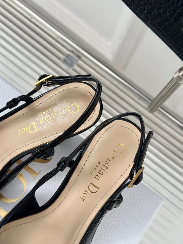 Dior Pearl Heel Pointed-Toe Slingback Mules – Spring/Summer Collection – 2024 in Black Leather