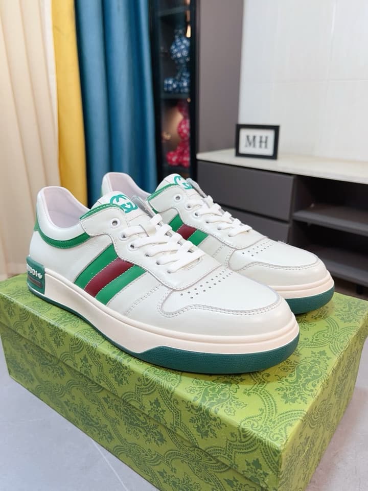 Gucci New Season Casual Fashion Sneakers in Black With Web Stripe