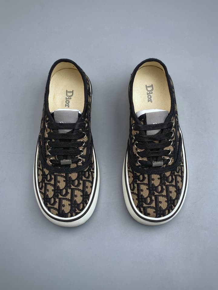 Dior Saltwind Oblique Canvas Lace Sneakers in Brown Oblique Canvas