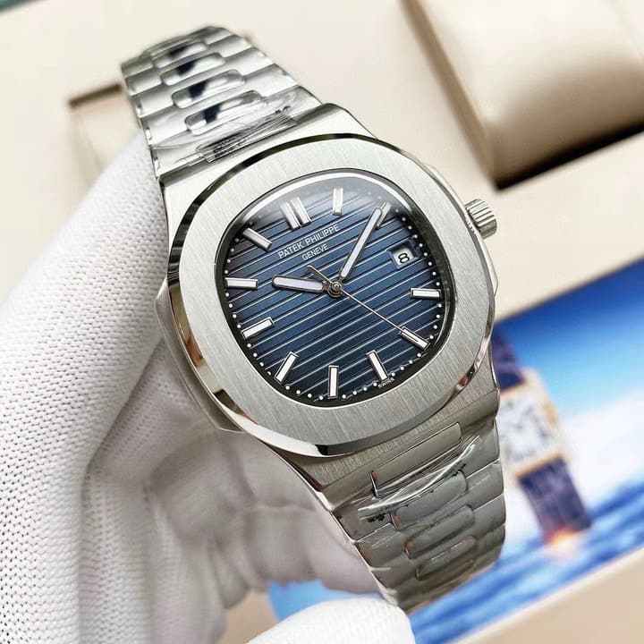 Patek Philippe Nautilus Mechanical Watch