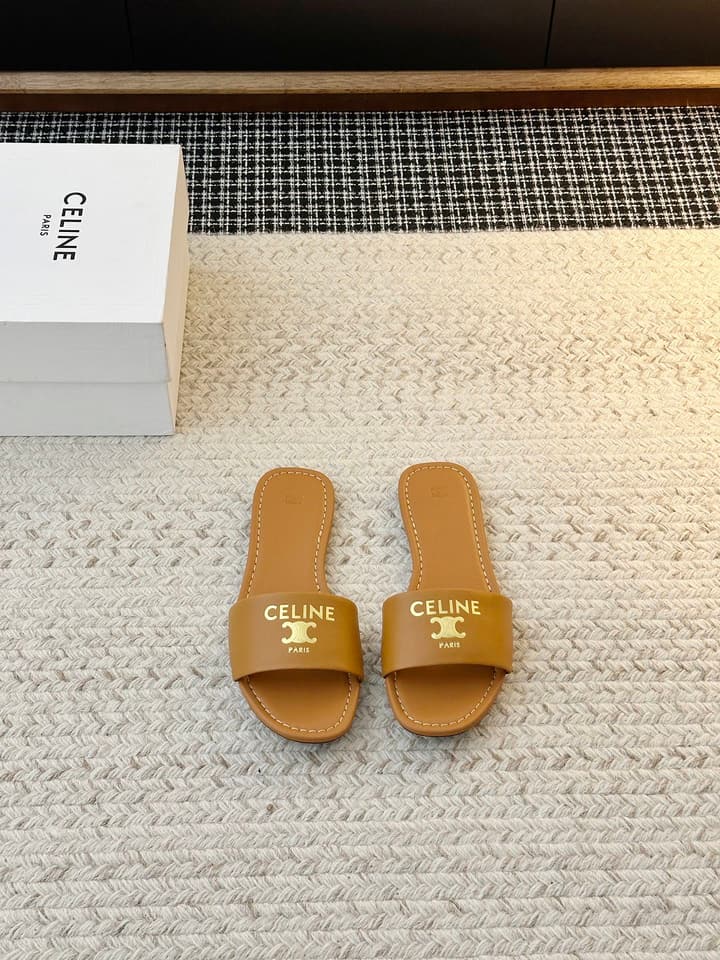 Celine Minimalist Triomphe Flat Sandals – Summer Collection in White