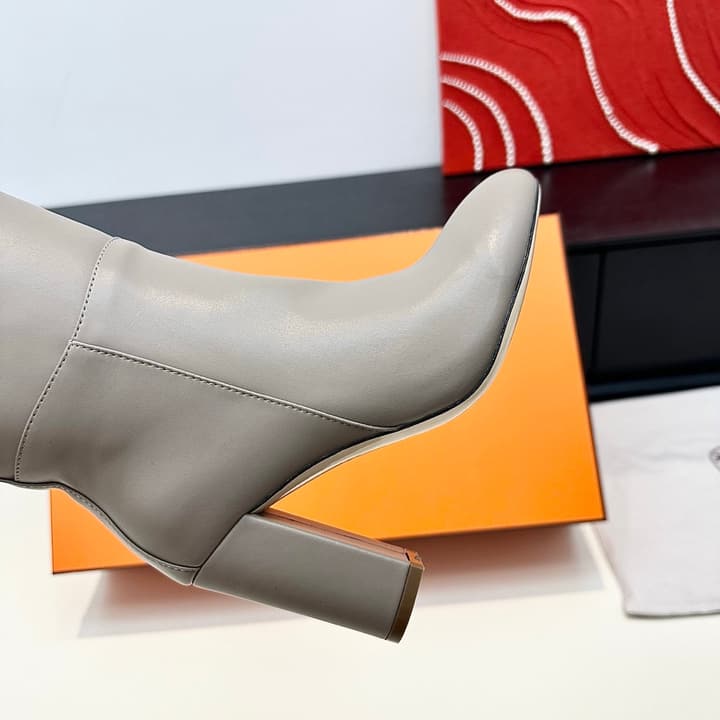 Hermès Kelly Buckle High Heel Knee-High Boots in Black Leather