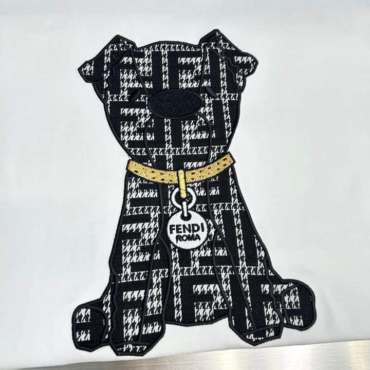 Fendi Logo and Graphic Cotton T-Shirt – 2026SS in Black Dog Graphic