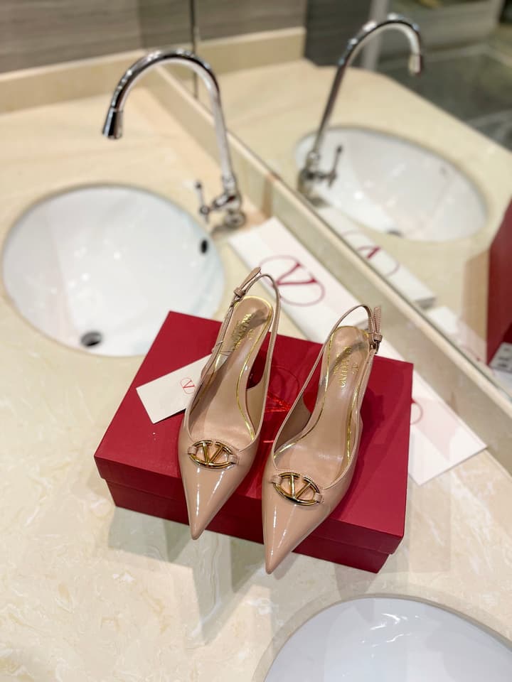 Valentino VLogo Signature Patent Leather Slingback Heels – 2024 Collection in Nude Leather
