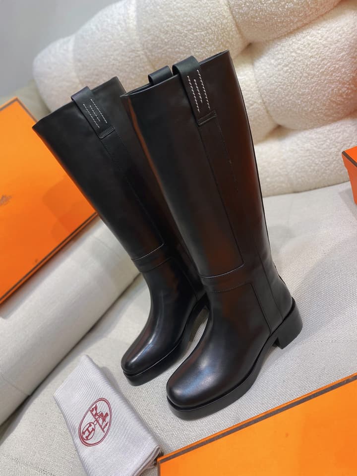 Hermès Horse H Knee-High Equestrian Boots in Black Leather