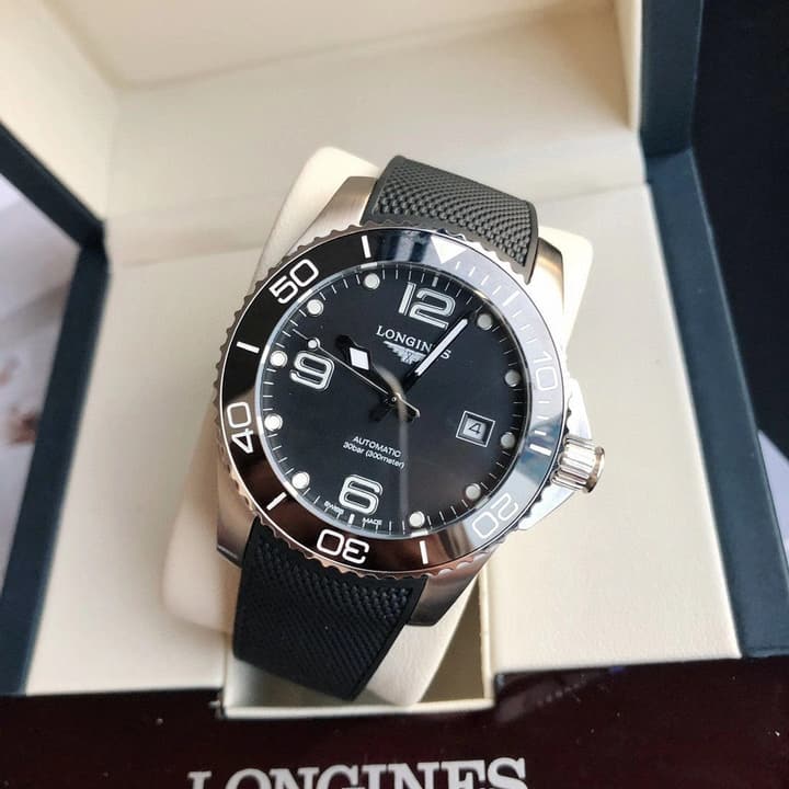 Longines Conquest Automatic Men's Watch 41mm in Black Dial With Black Rubber Strap