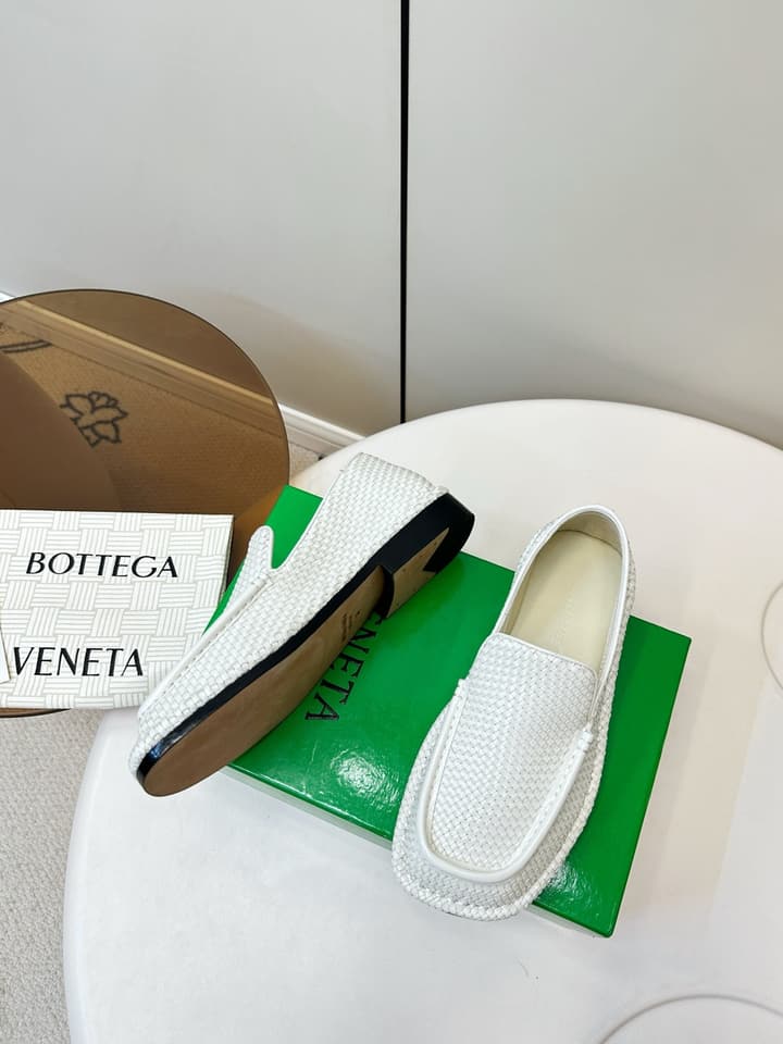 Bottega Veneta Daddy Loafer in Dark Brown