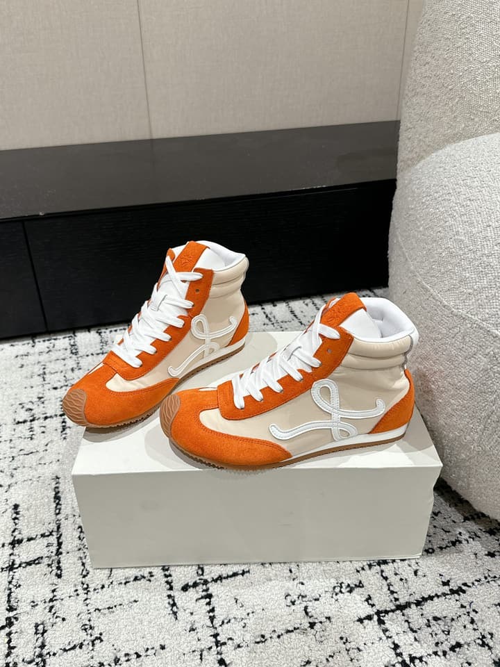 Loewe Flow Runner 2.0 Runway Sneakers – 25SS in All White With Gum Sole