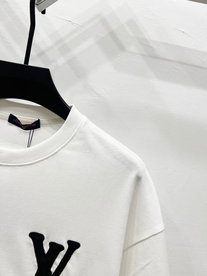 Louis Vuitton Monogram Logo Patch T-Shirt – 25SS in Black