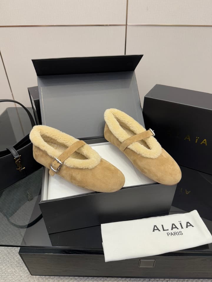 Alaïa Wool-Lined Mary Jane Ballerina Flats – 25SS/FW Collection in Black Suede