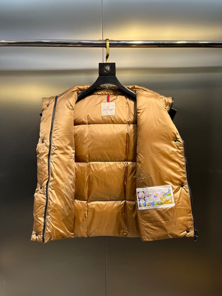 Moncler Parana Color-block Hooded Down Jacket – New Collection