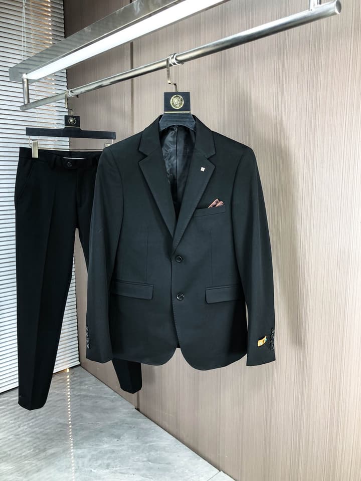 Louis Vuitton Men's Slim Fit Blend Suit Set – Autumn/Winter Collection in Dark Gray