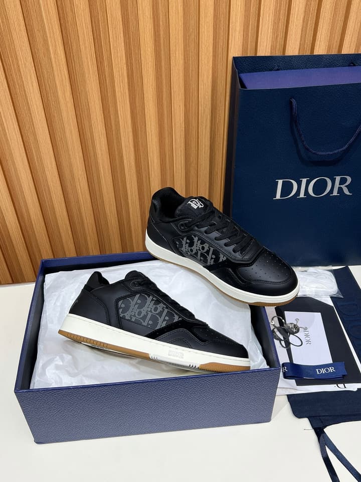 Dior B27 Couple's Sneakers – 2025 Collection in All Black With White Sole