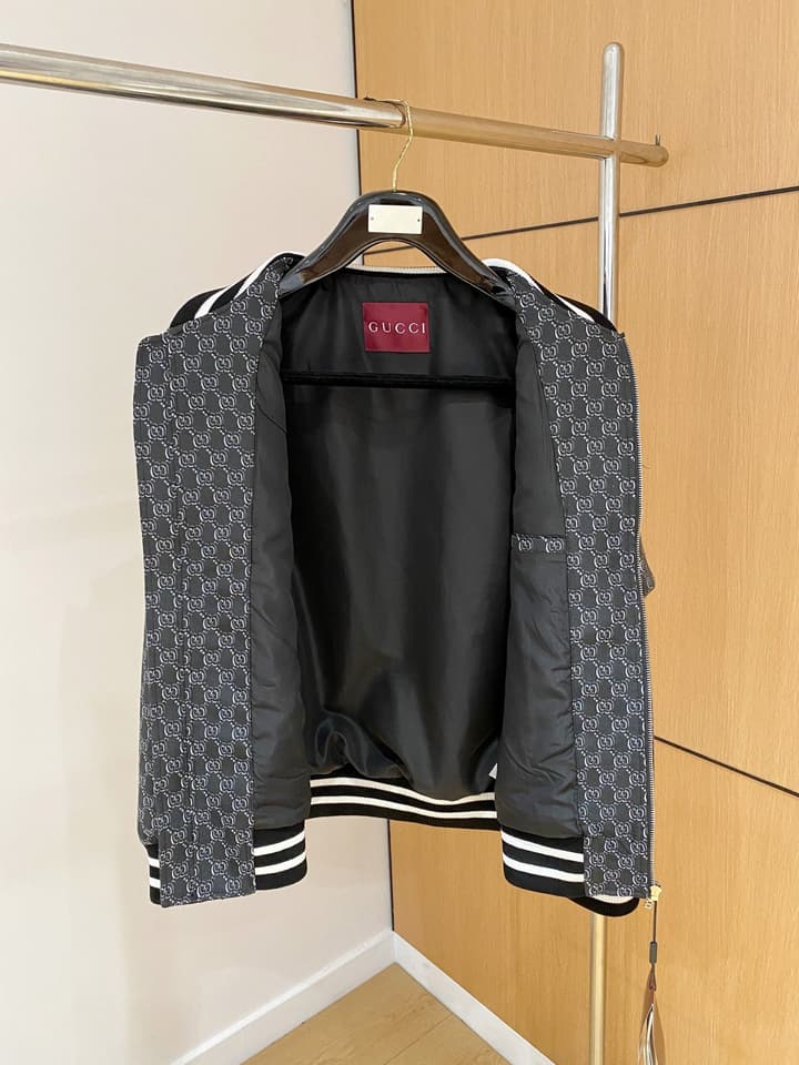 Gucci Men's Casual Jacket – 2025 Spring/Summer Collection in Charcoal Monogram Bomber