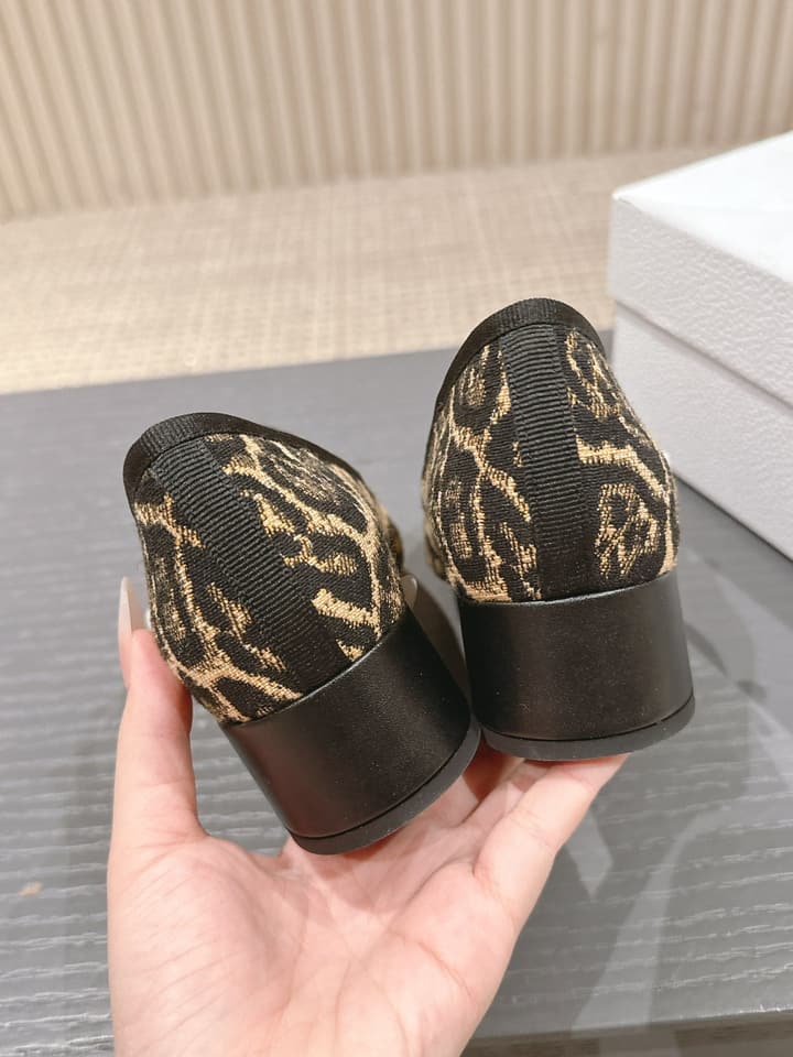 Dior Cannage Ballet Flats – 2024 Early Spring Haute Couture Collection in Leopard Print Mary Jane