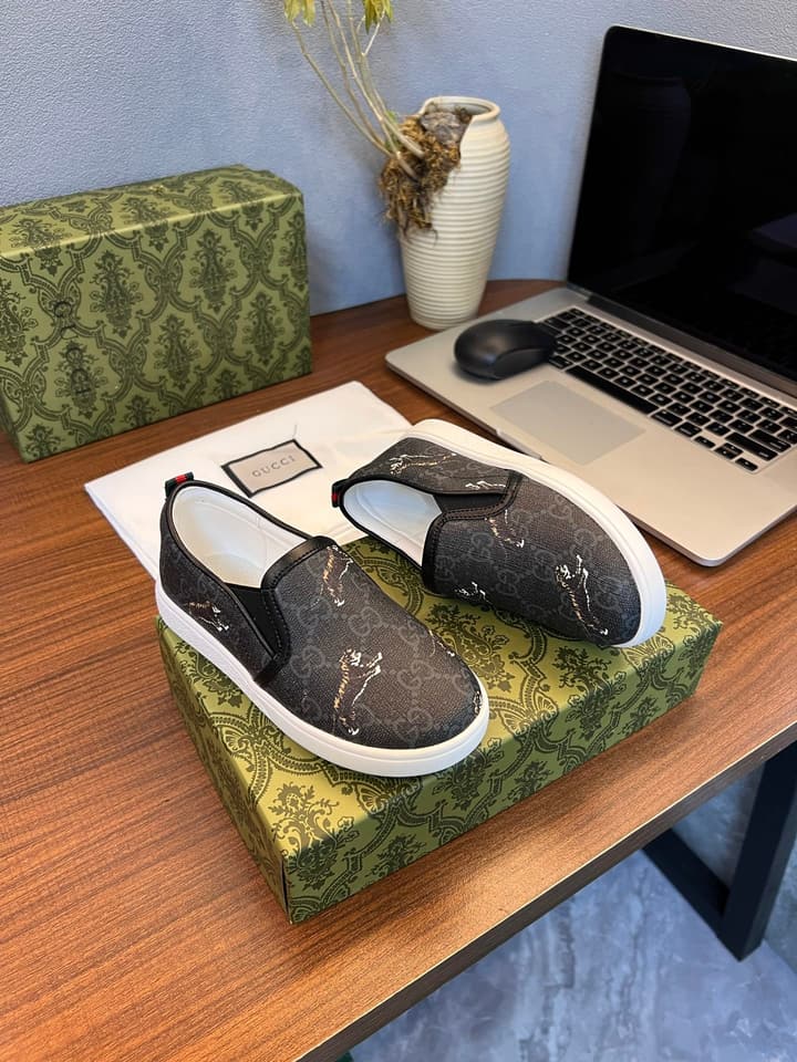 Gucci Kids Sheepskin-Lined Sneakers – Kids Collection