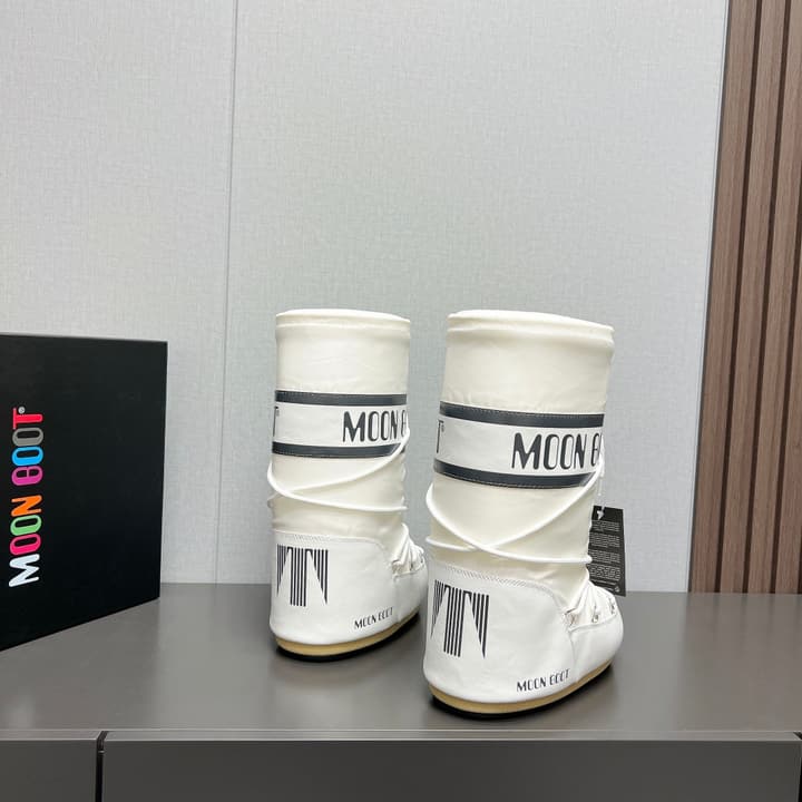 Moon Boot 2024FW Snow Boots in Matte Black