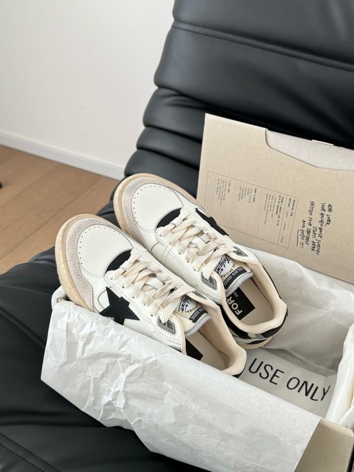 Golden Goose Graffiti Sneakers – 2024 Collection in Cream With Black Star