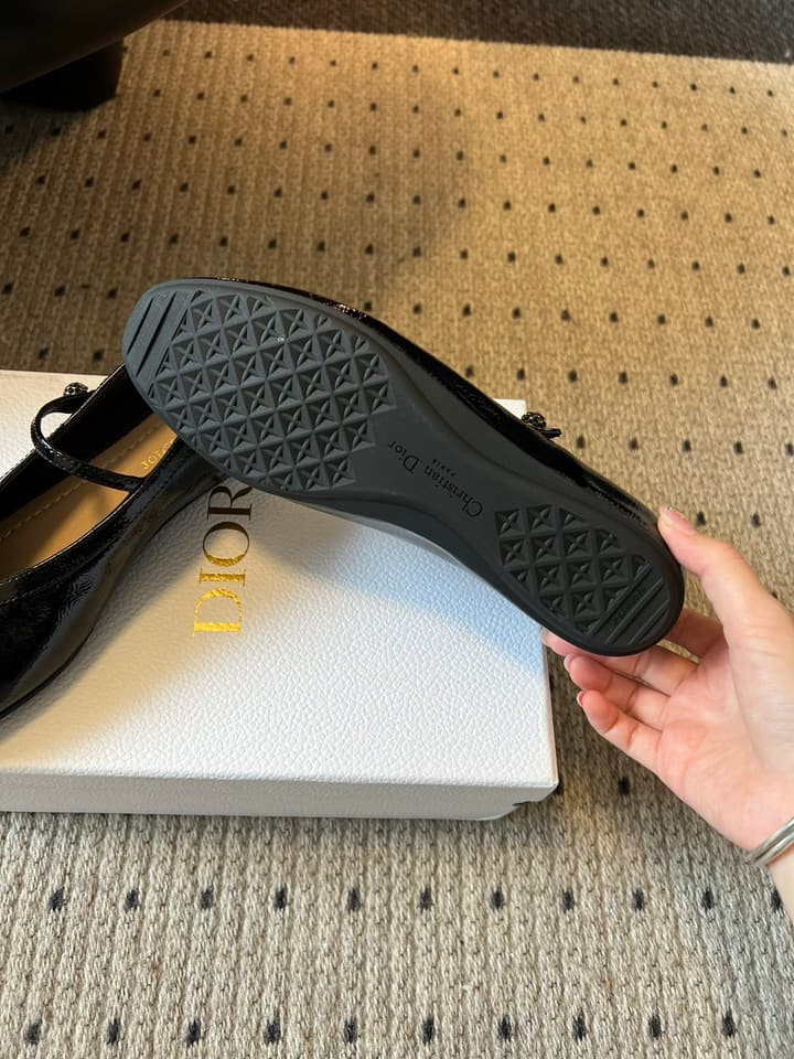 Dior Flat Mary Jane Shoes – 25SS in Black Patent Leather