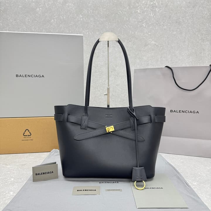 Balenciaga Bel Air Medium Tote Bag in Classic Black