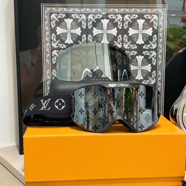 Louis Vuitton Ski Goggles in Black