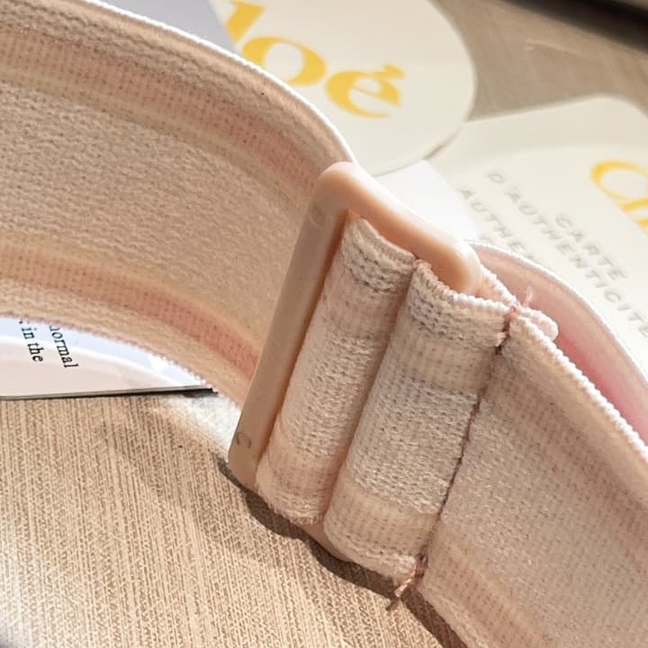 Chloé Ski Goggles in Beige Frame Red Logo Strap