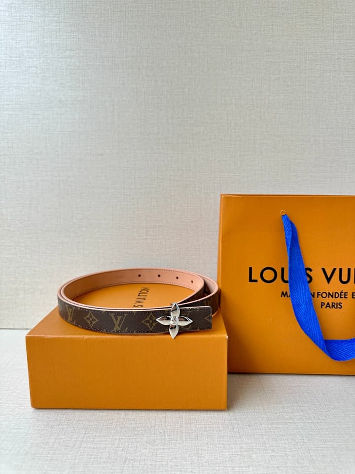 Louis Vuitton Iconic Reversible Belt in Gold Hardware