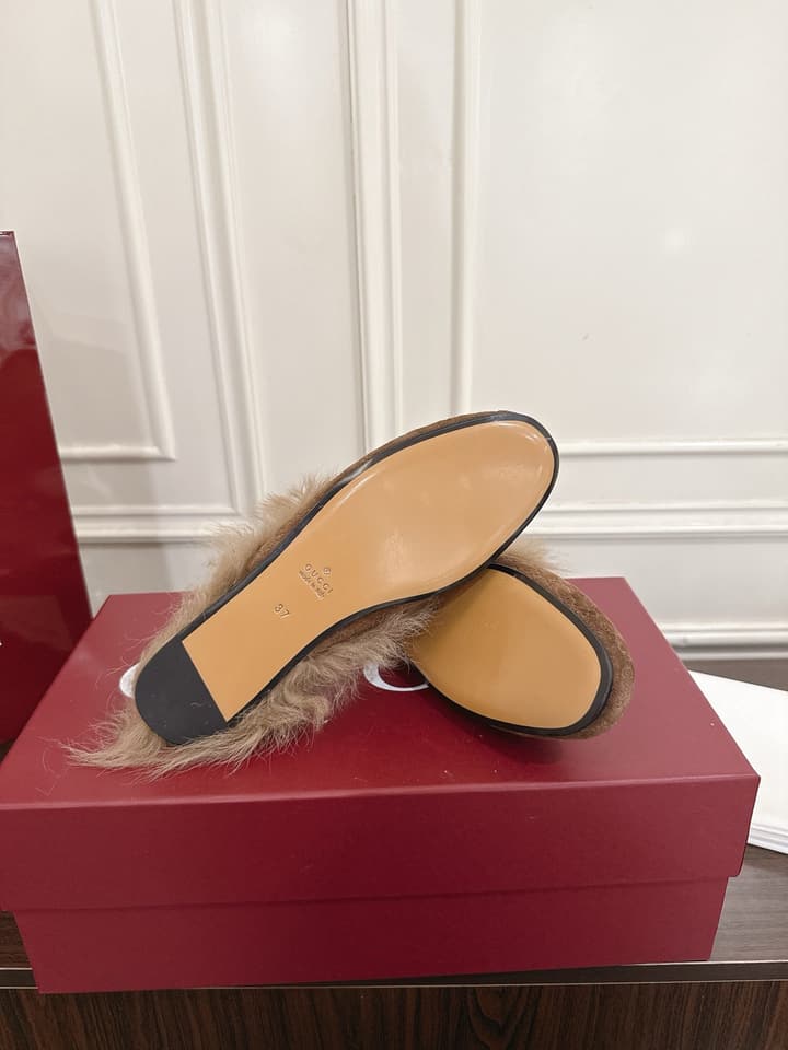 Gucci Tuscan Wool Loafers – Autumn/Winter Must-Have in Beige Gg Monogram With Tan Fur