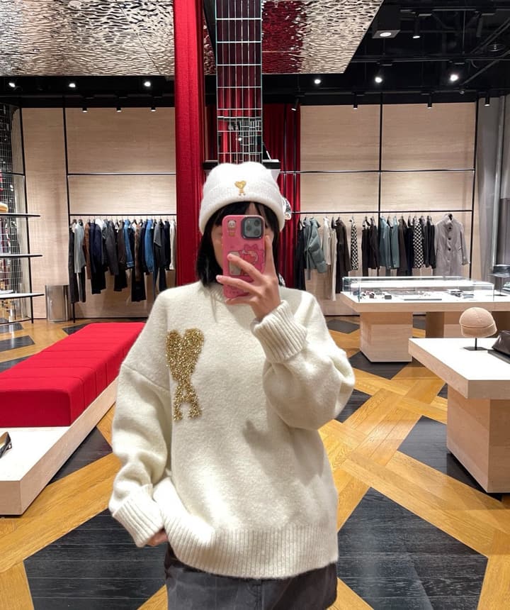 AMI Paris Gold Thread Heart Jacquard Sweater – 24FW Limited Edition in Off-white Gold Heart Knit