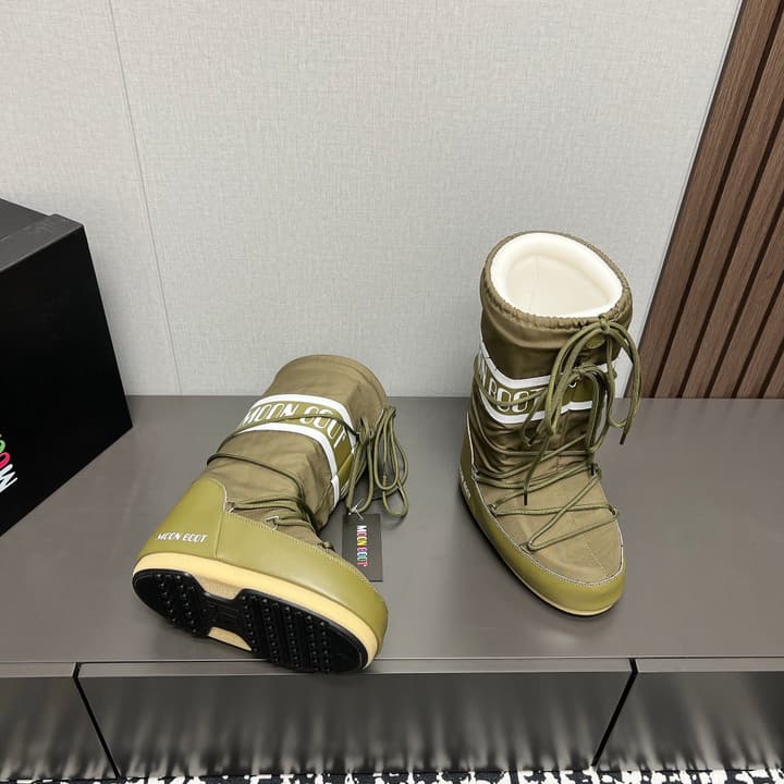 Moon Boot 2024FW Snow Boots in Matte Black