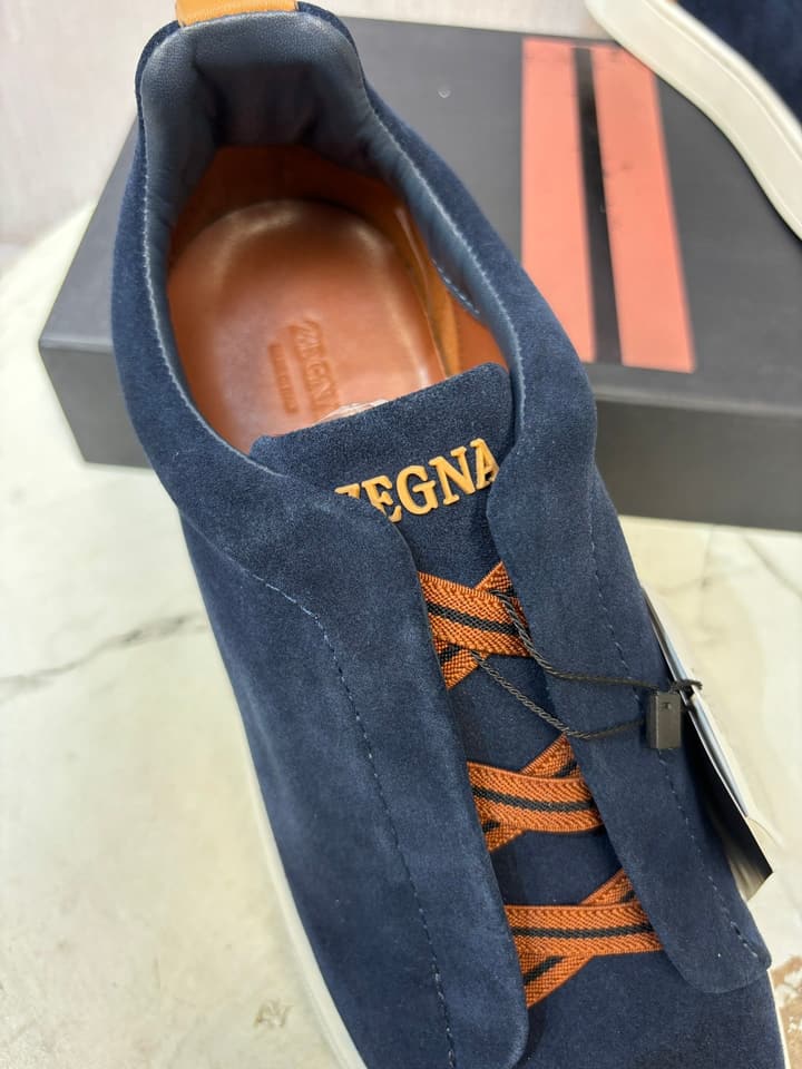 Zegna Top-Tier Calfskin Driving Shoes in Black Suede With Gum Sole